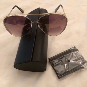 ‼️SOLD‼️BCBG MAXAZRIA gold frame aviators